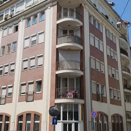 Modern Floor Loft With Balcony Budapešť