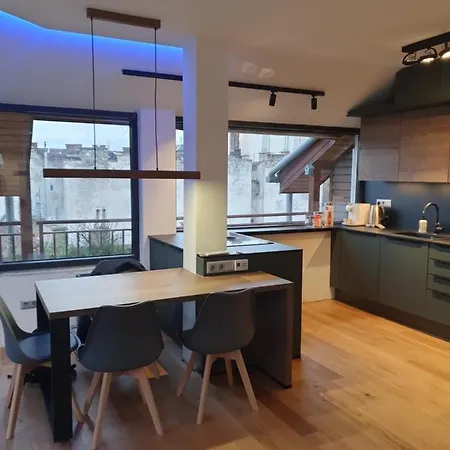 アパート Modern Floor Loft With Balcony ブダペスト