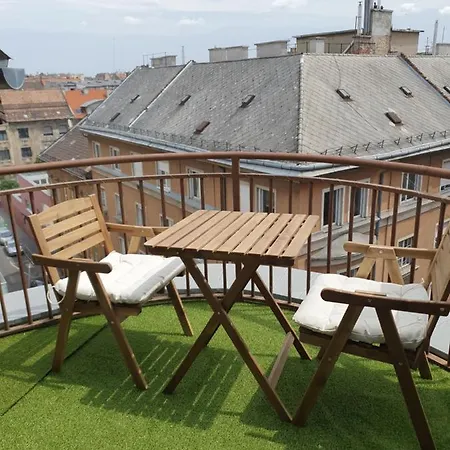 Apartment Modern Floor Loft With Balcony *